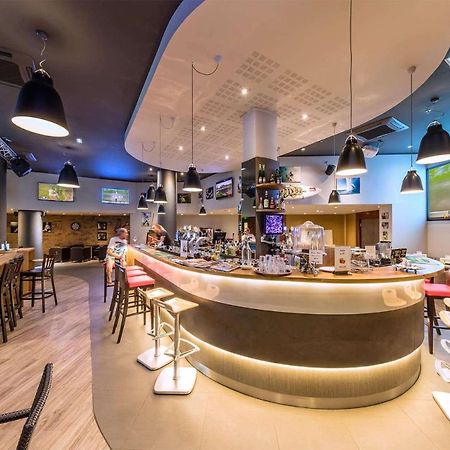 Ramada Hotel & Suites By Wyndham נומיאה מראה חיצוני תמונה