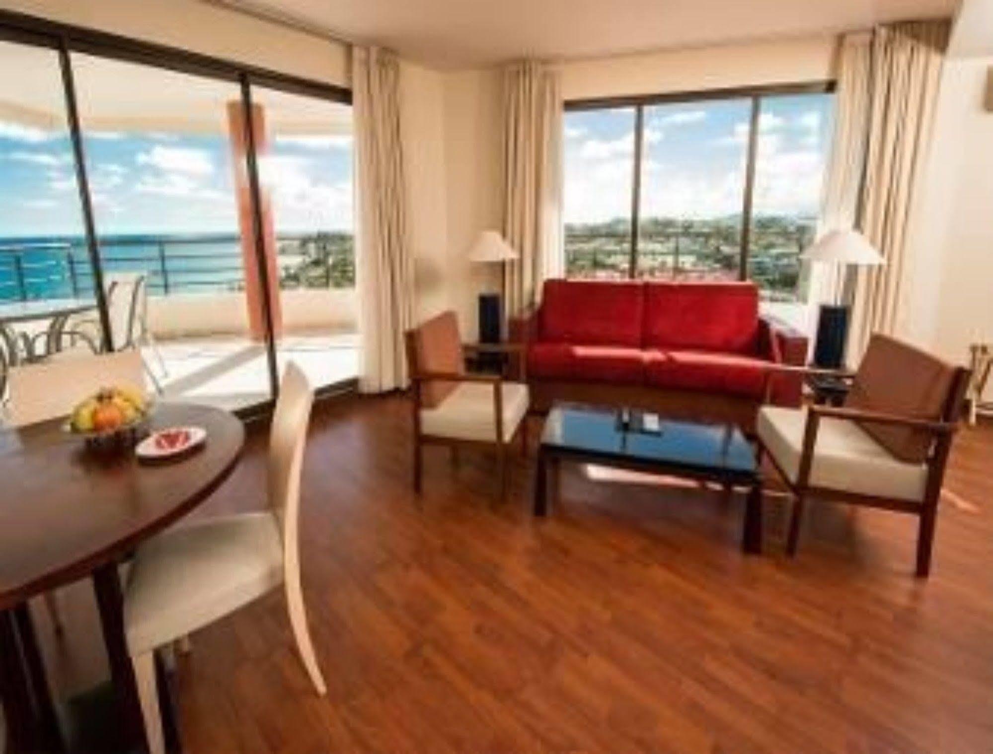 Ramada Hotel & Suites By Wyndham נומיאה מראה חיצוני תמונה