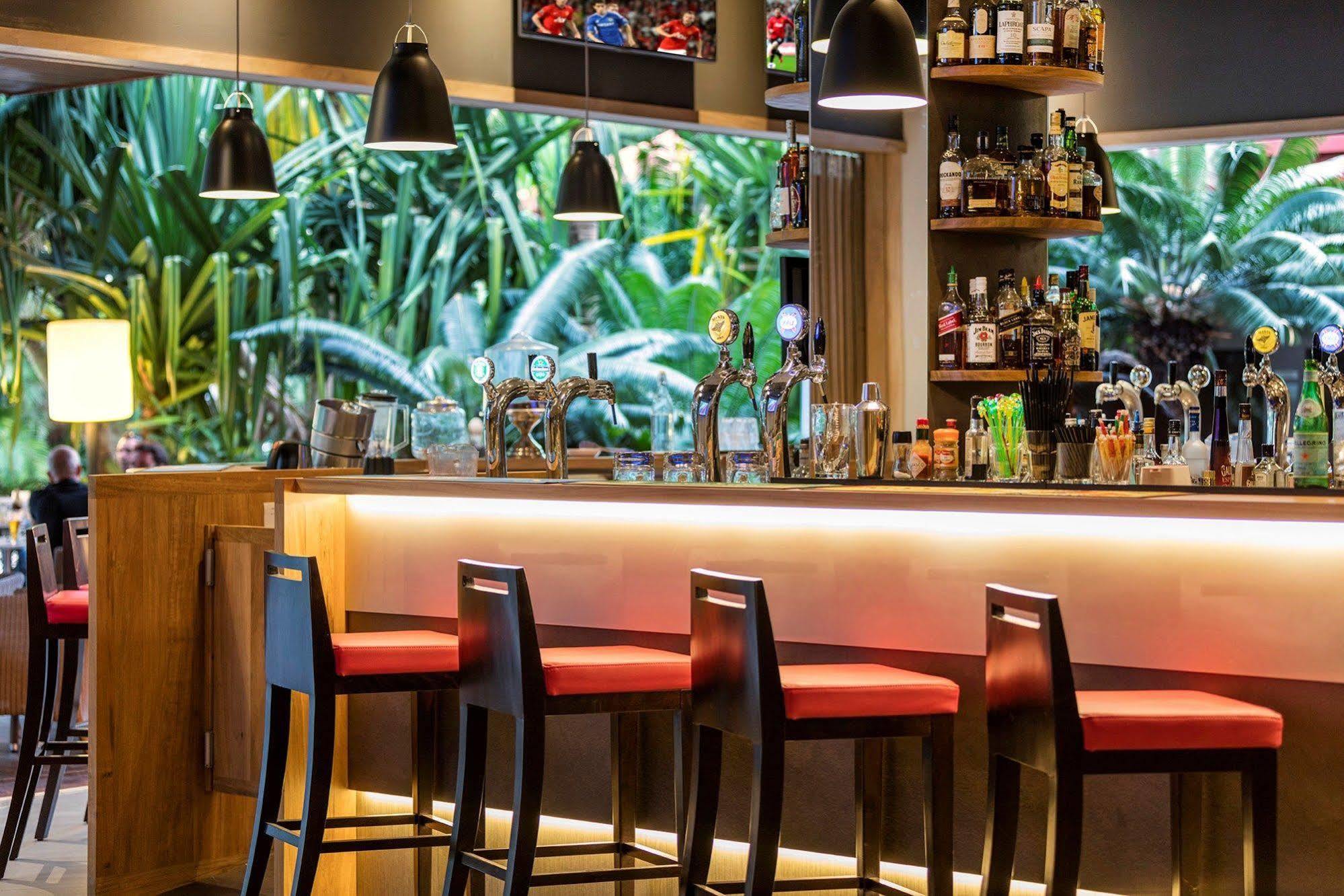 Ramada Hotel & Suites By Wyndham נומיאה מראה חיצוני תמונה