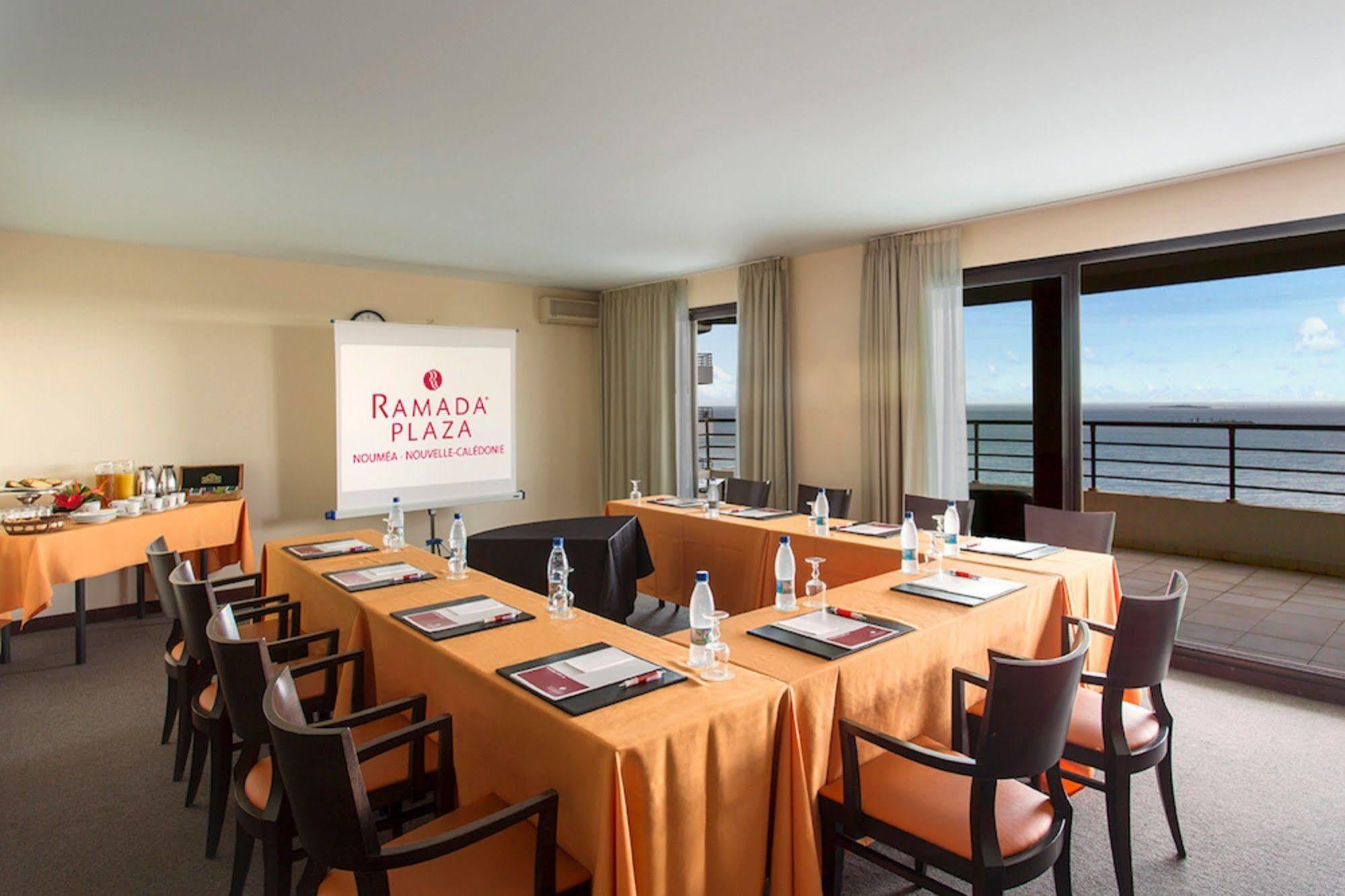 Ramada Hotel & Suites By Wyndham נומיאה מראה חיצוני תמונה