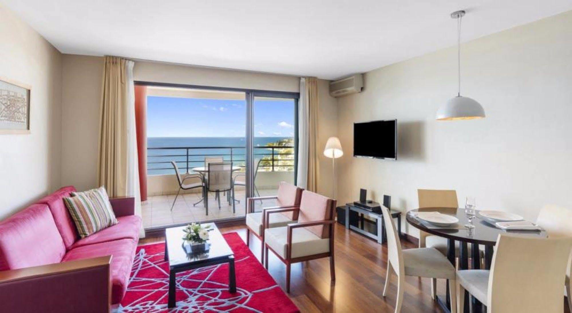 Ramada Hotel & Suites By Wyndham נומיאה מראה חיצוני תמונה