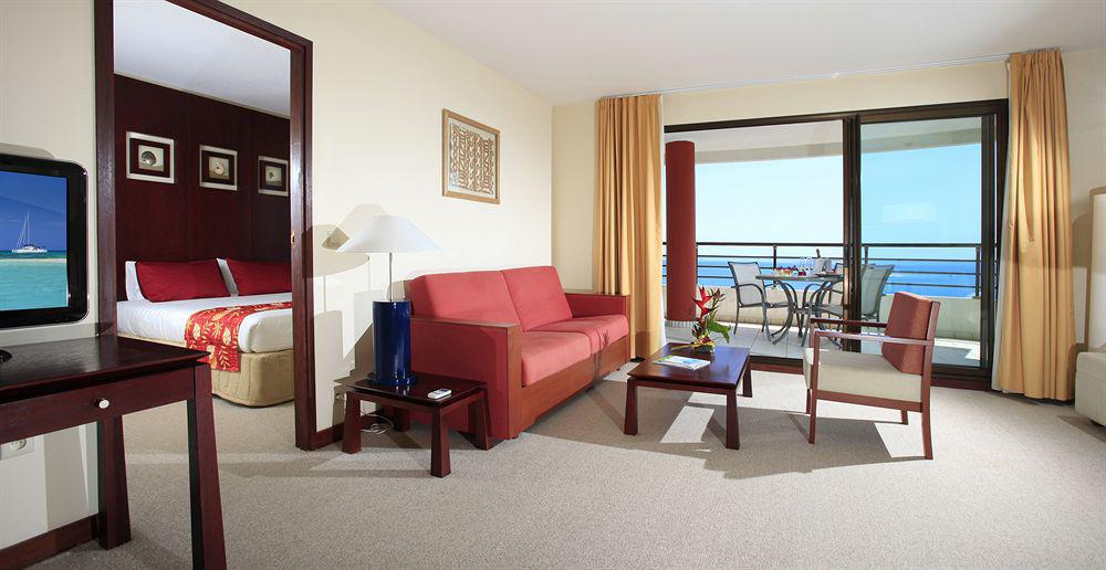 Ramada Hotel & Suites By Wyndham נומיאה מראה חיצוני תמונה